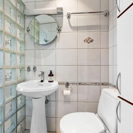 بيت للعطل Sunny Terrace In Centre - Charming House