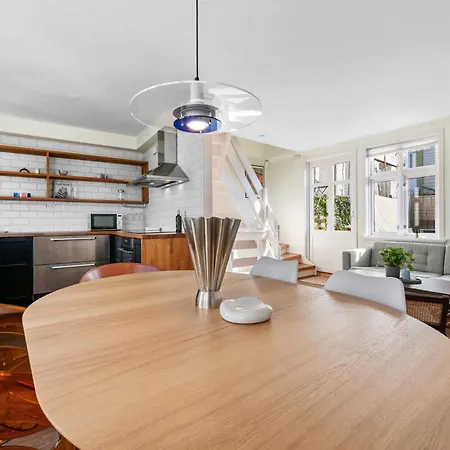 Tatil Evi Sunny Terrace In Centre - Charming House Bergen