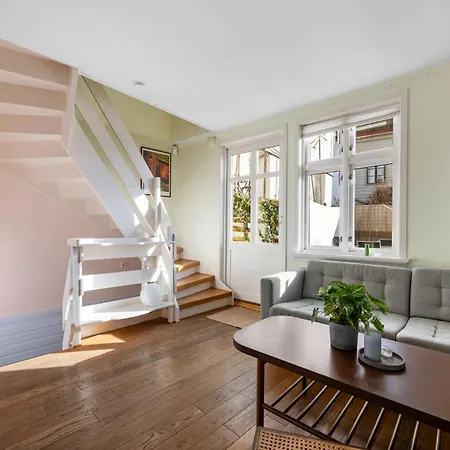 Sunny Terrace In Centre - Charming House *