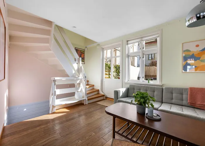 Sunny Terrace In Centre - Charming House *